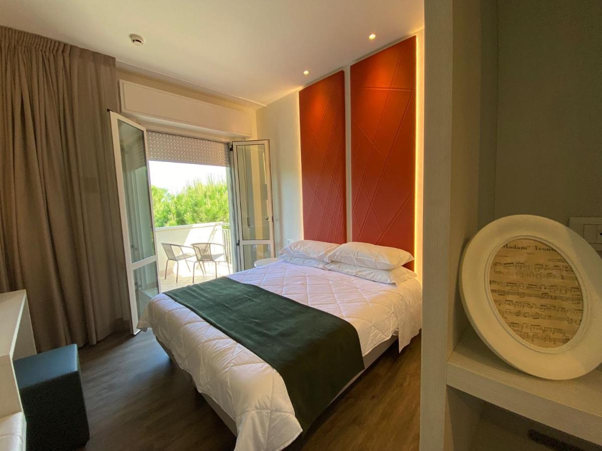 Hotel Loretta & Dependance Cervia Exteriör bild