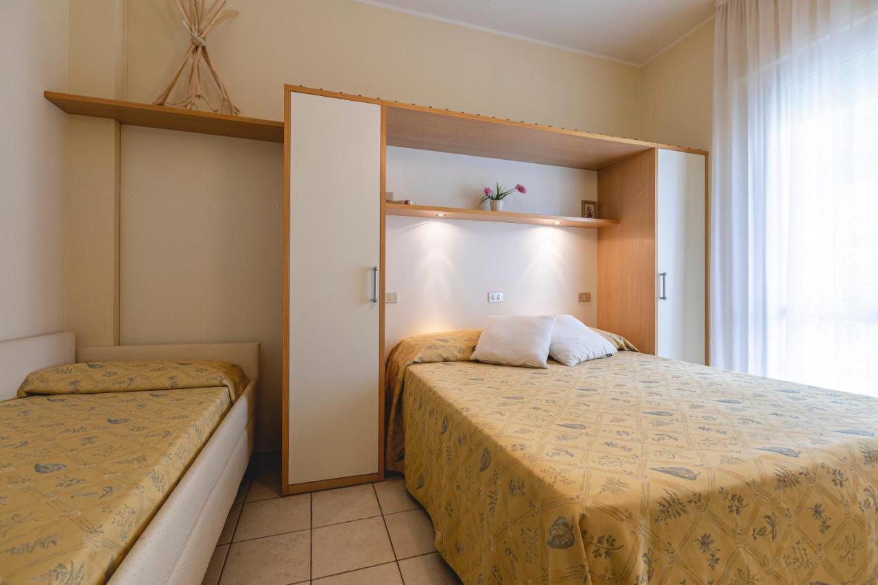 Hotel Loretta & Dependance Cervia Exteriör bild