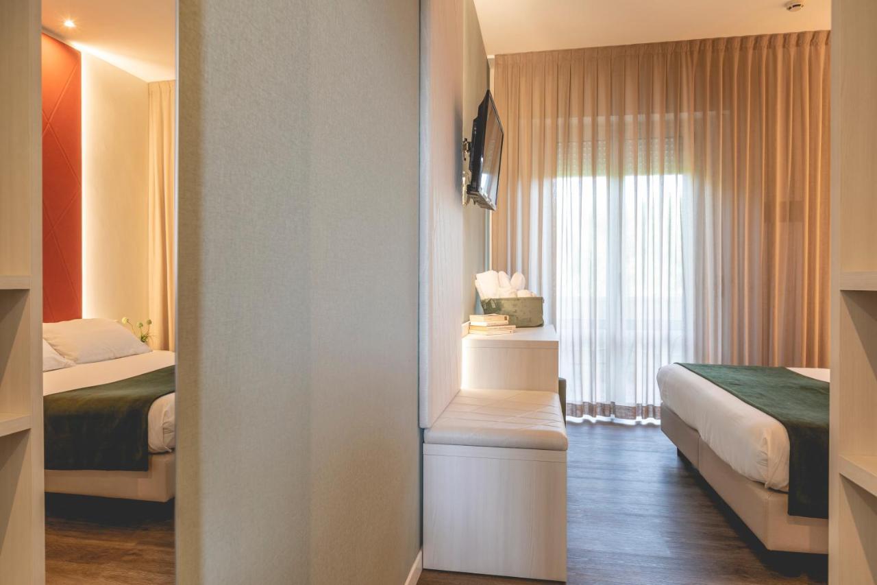 Hotel Loretta & Dependance Cervia Exteriör bild